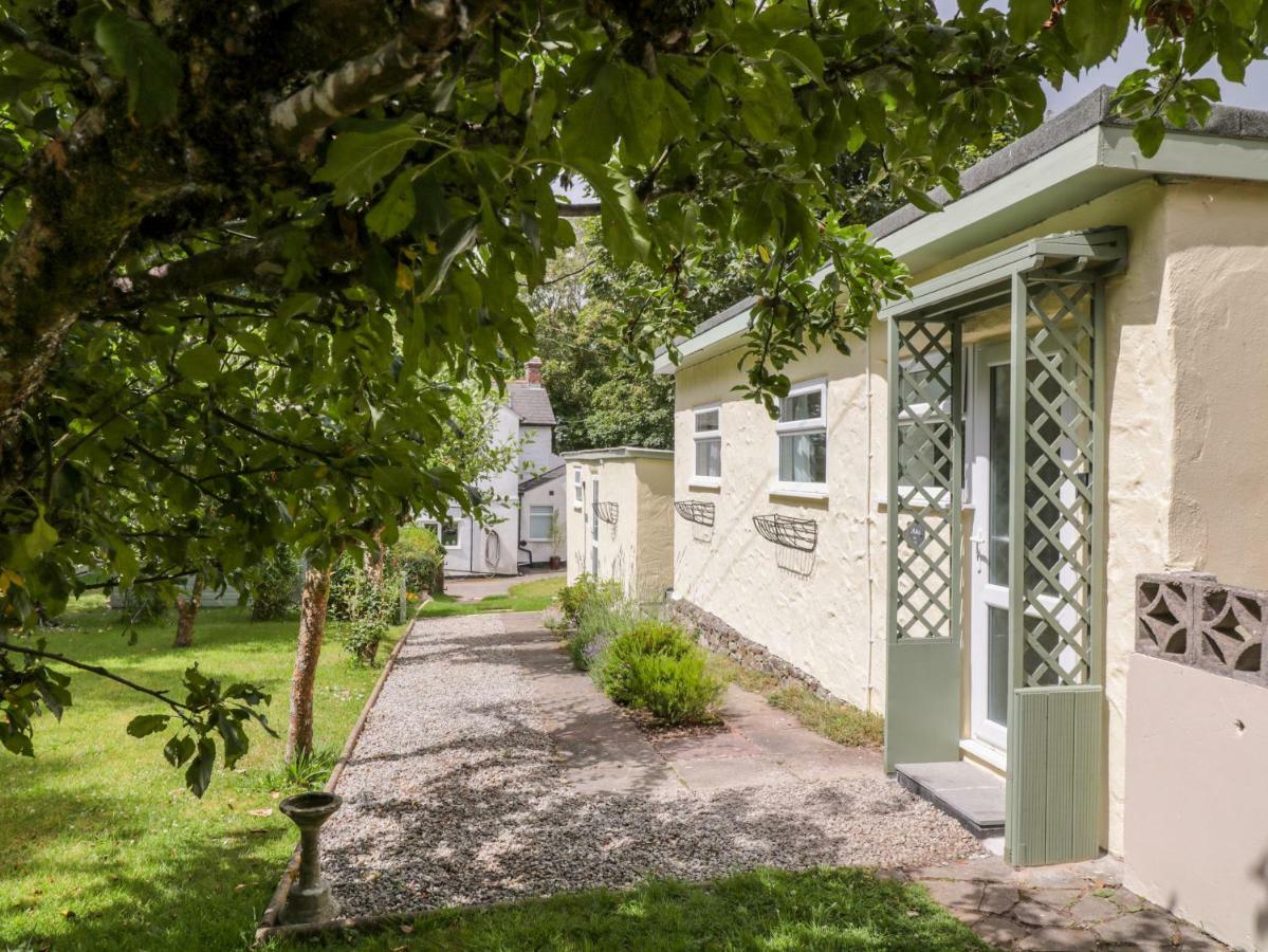 The Roost Vila Camborne Exterior foto